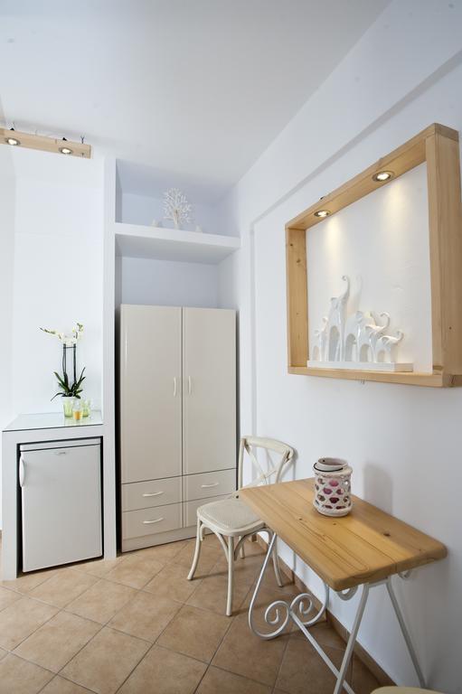 Yanna Asteri Suites Ornos  Rum bild