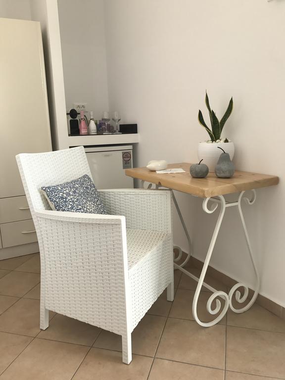 Yanna Asteri Suites Ornos  Exteriör bild